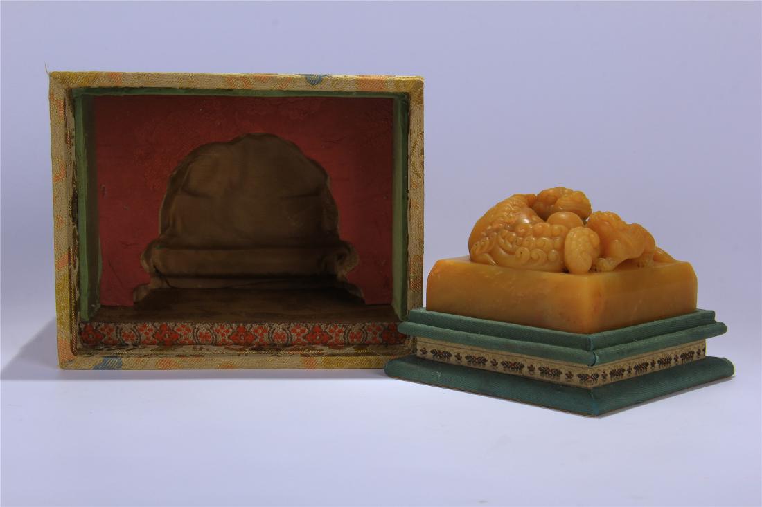 CHINESE TIANHUANG STONE BEAST SEAL (1 of 10)