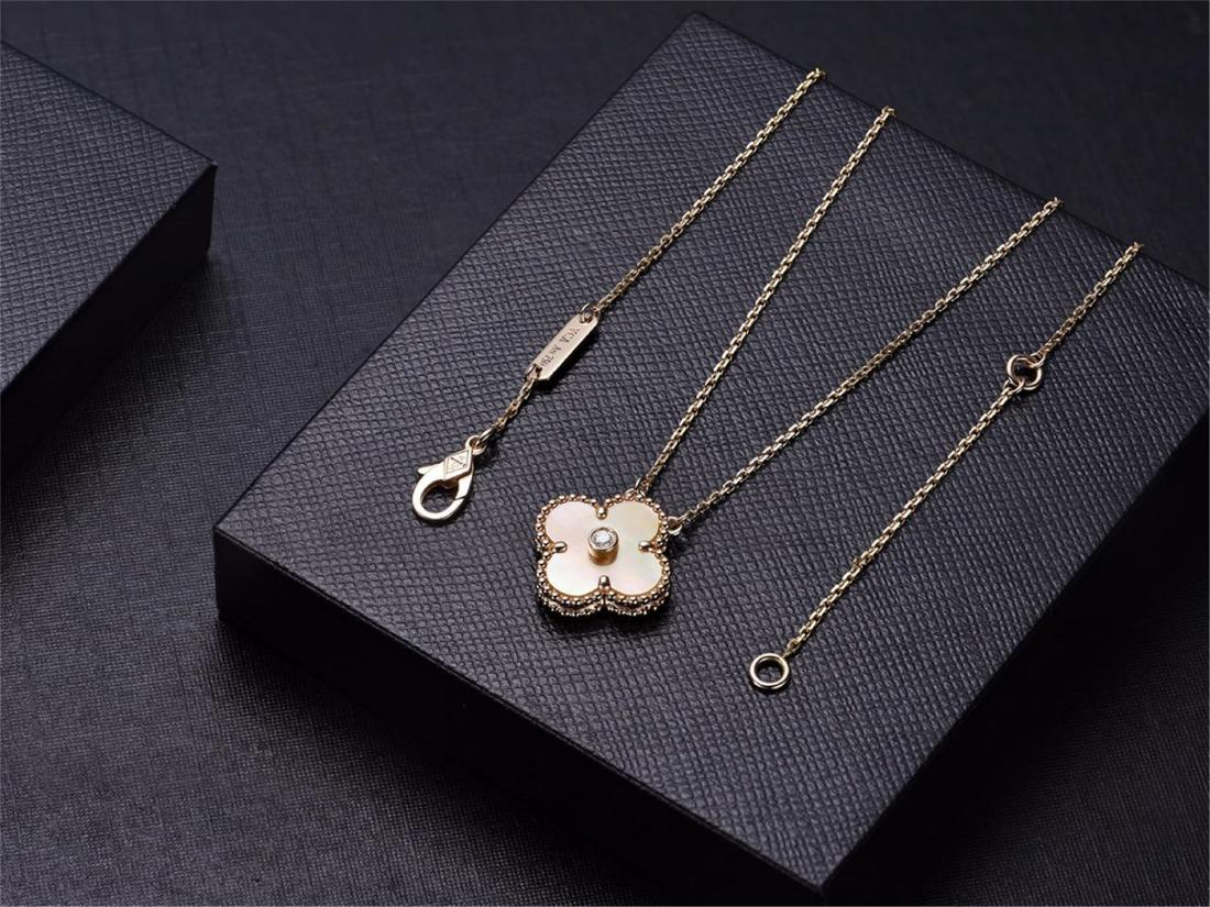 VCA 18K GOLD DIAMOND NECKLACE (1 of 4)