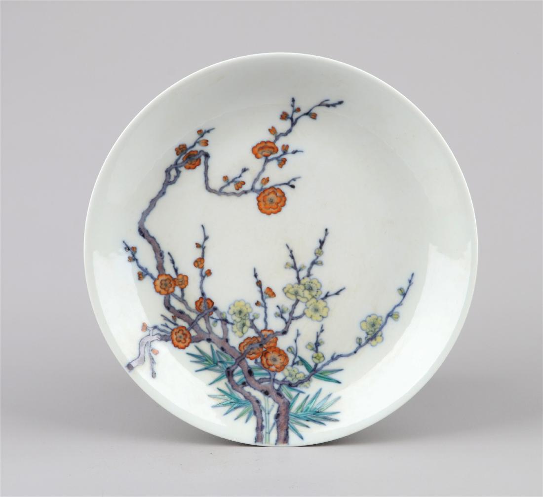 CHINESE PORCELAIN DOUCAI FLOWER DISH (1 of 9)