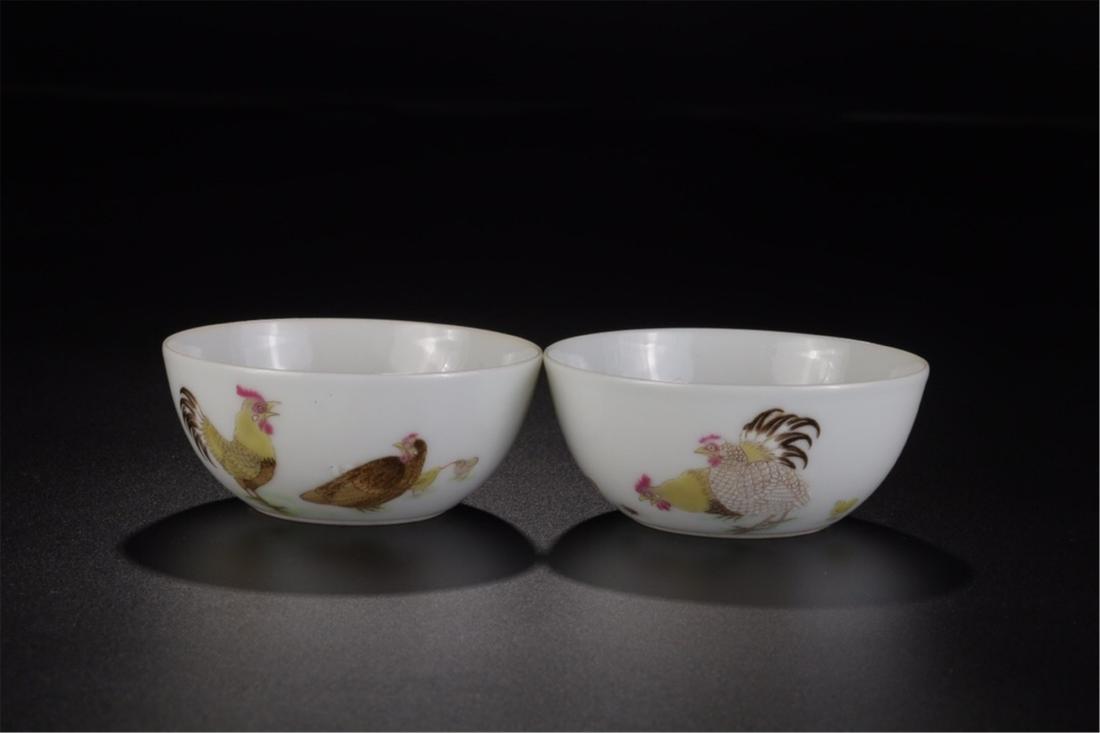 PAIR OF CHINESE PORCELAIN FAMILLE ROSE CHICKEN CUPS (1 of 6)