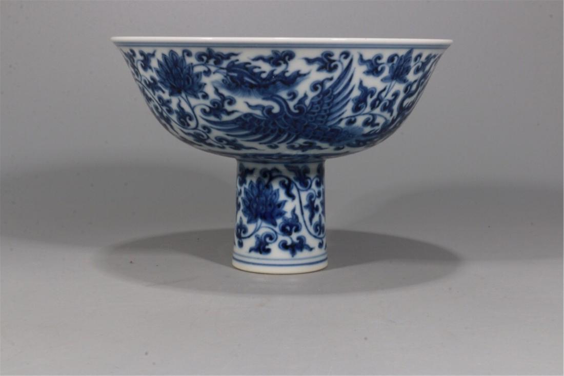 CHINESE PORCELAIN BLUE AND WHITE PHOENIX STEM CUP (1 of 6)