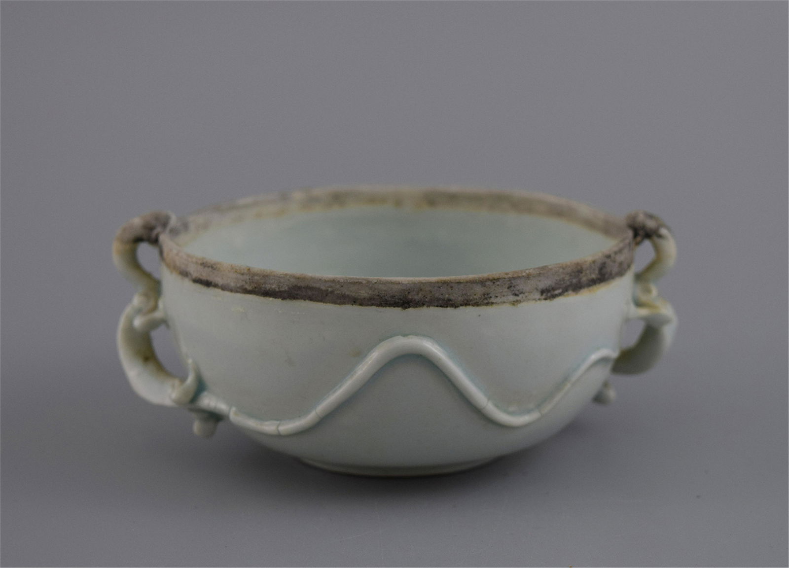 CHINESE PORCELAIN WHITE GLAZE DRAGON HANDLE BOWL (1 of 4)
