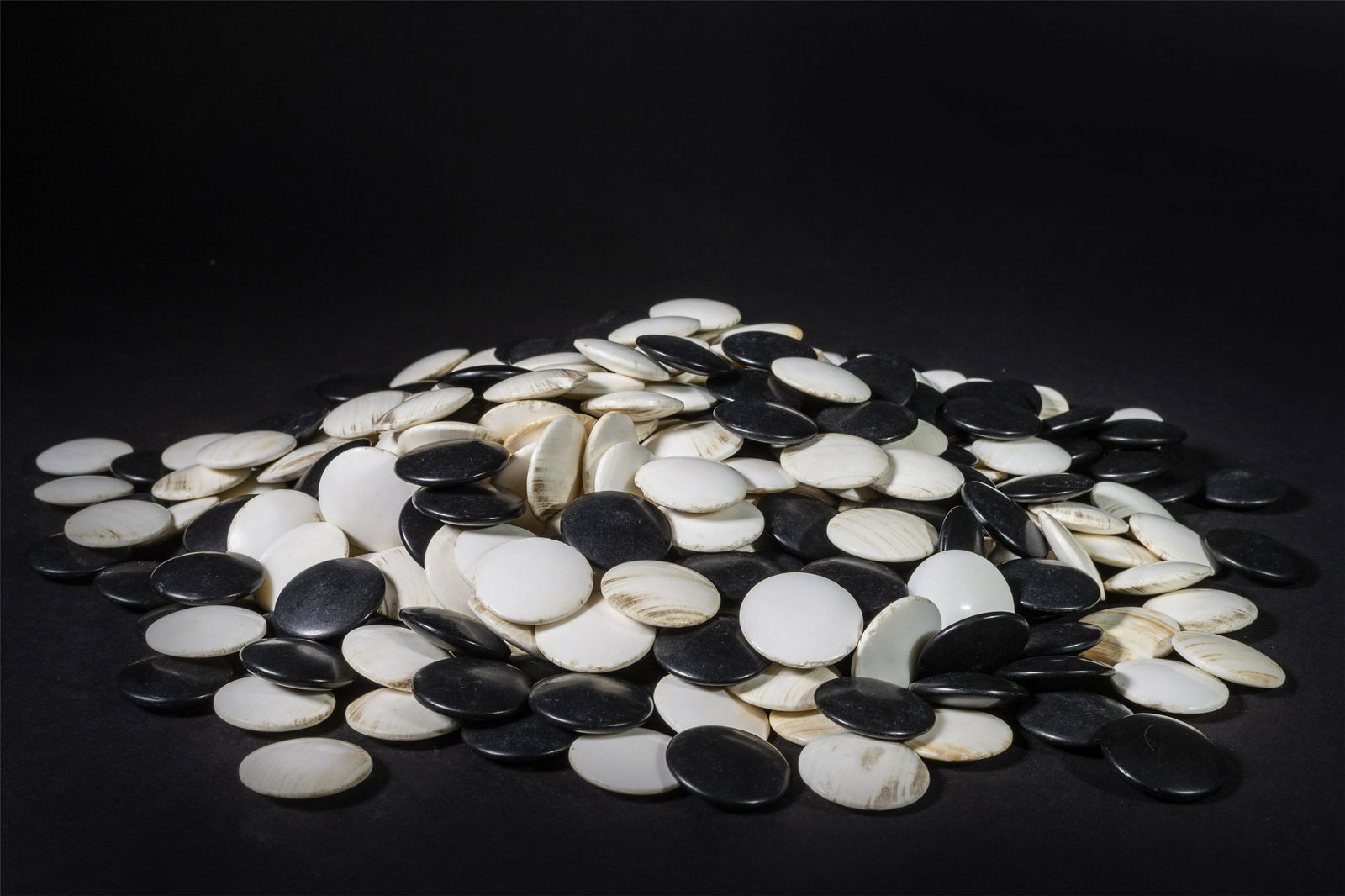 CHINESE MARBLE STONE GO CHESS (1 of 5)