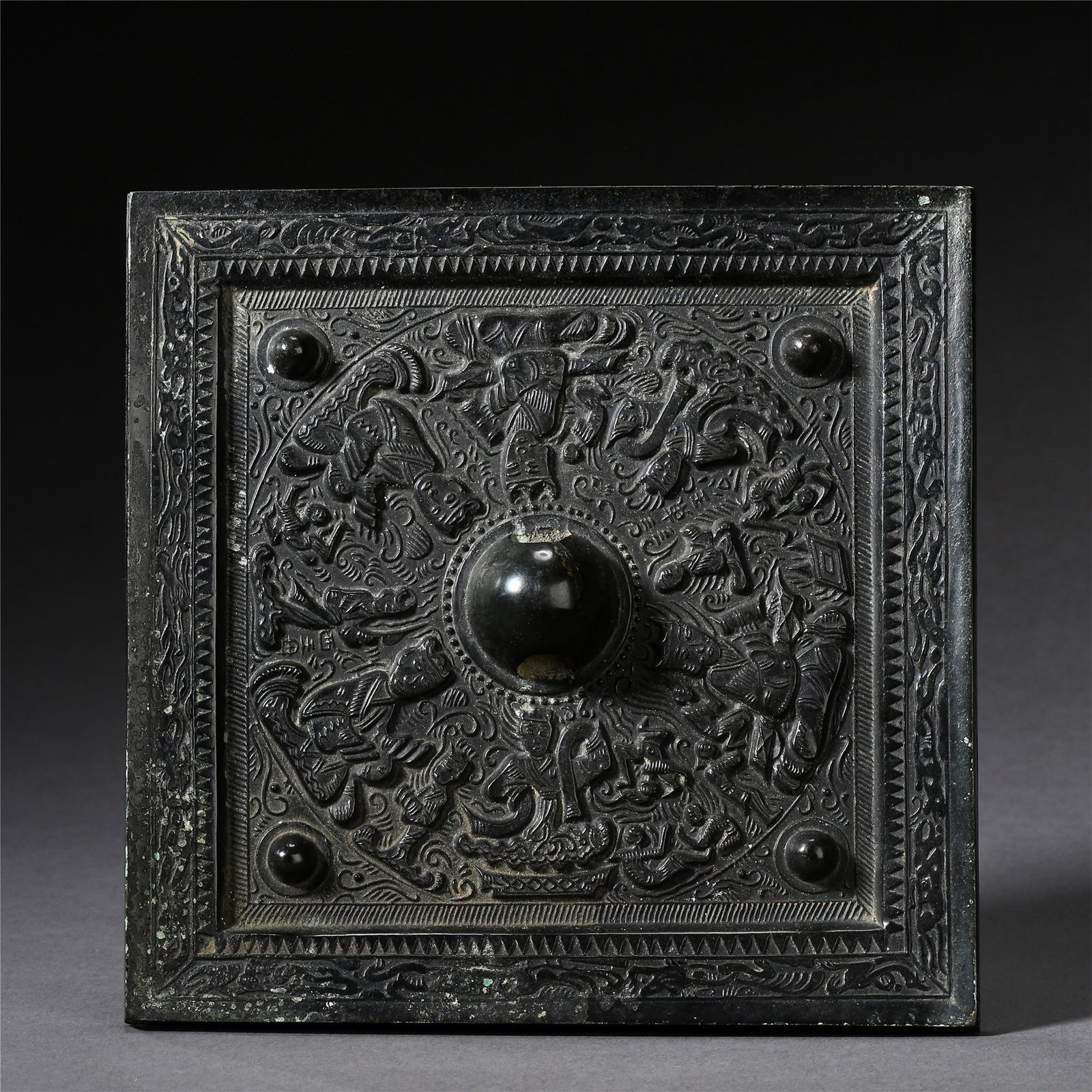 CHINESE ANCIENT BRONZE SQUARE MIRROR (1 of 8)