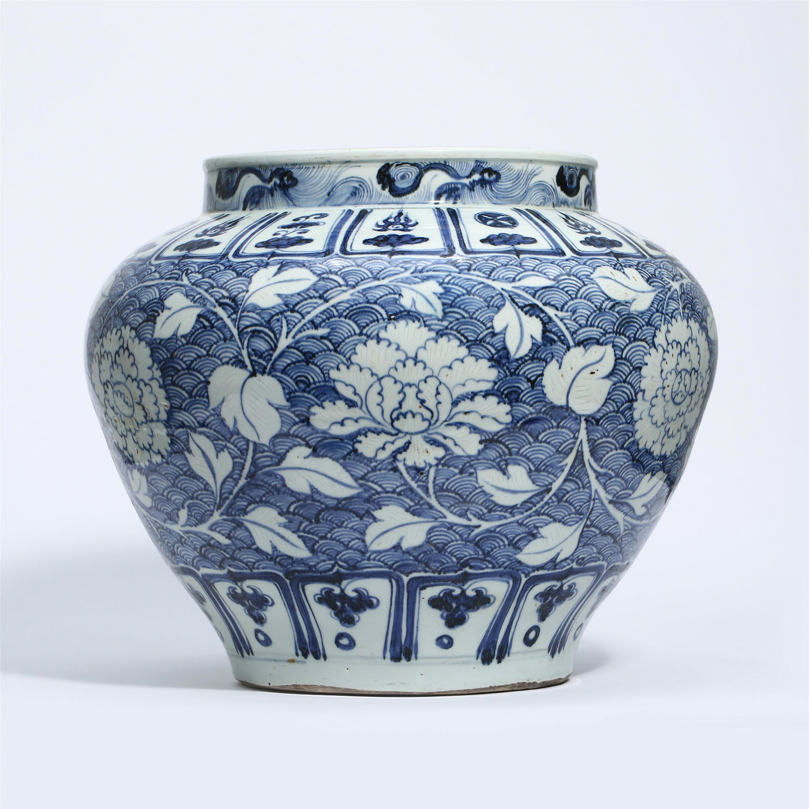 CHINESE PORCELAIN BLUE AND WHITE LOTUS JAR (1 of 7)