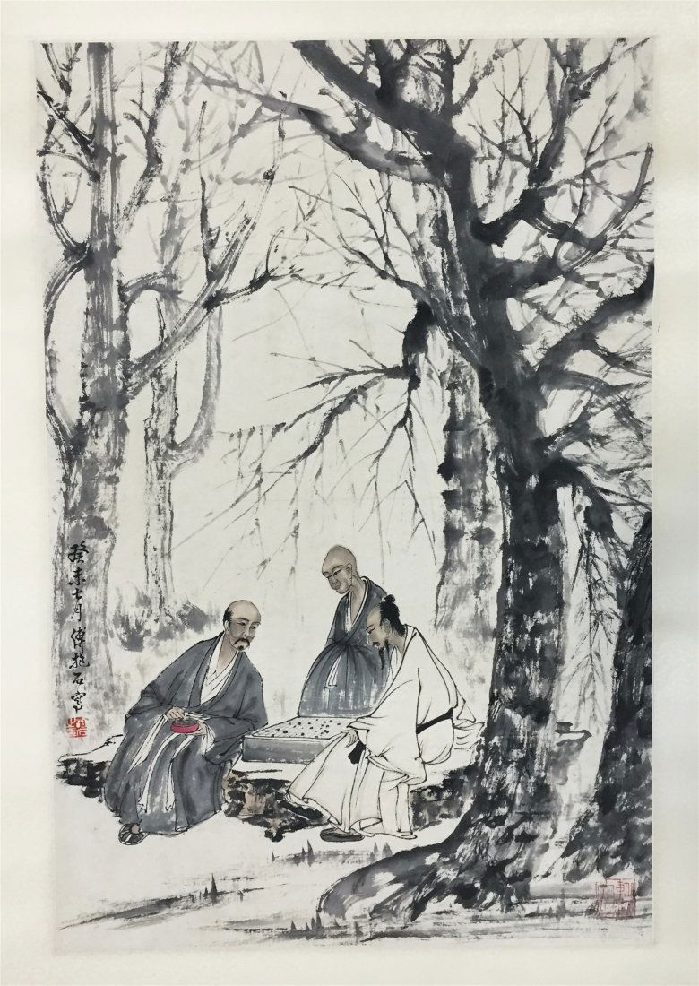 CHINESE SCROLL PAINTING OF OLD MEN PLAY CHESS UNDER (1 of 4)