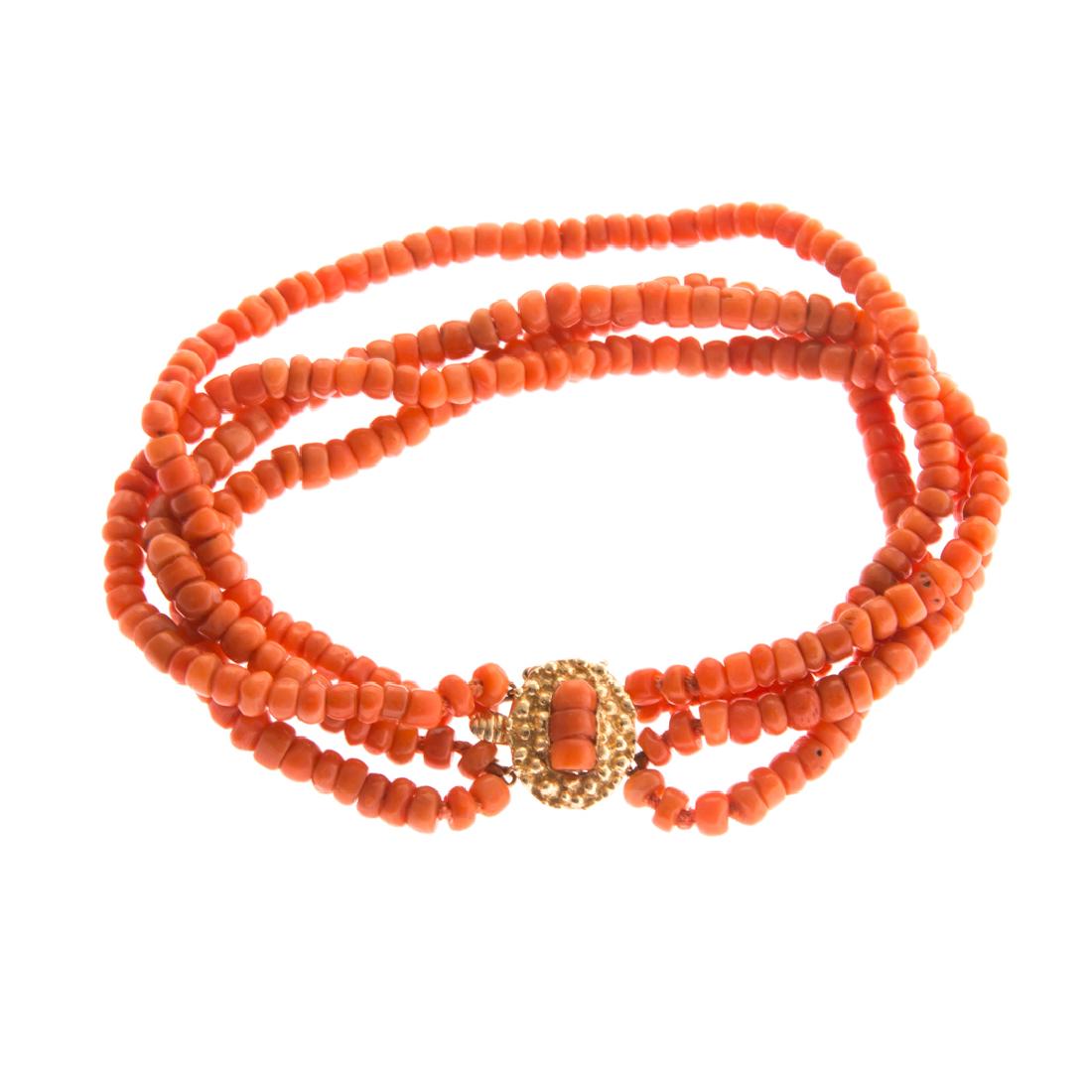 A Lady's Four Strand Coral Bracelet & Gold Clasp (1 of 4)