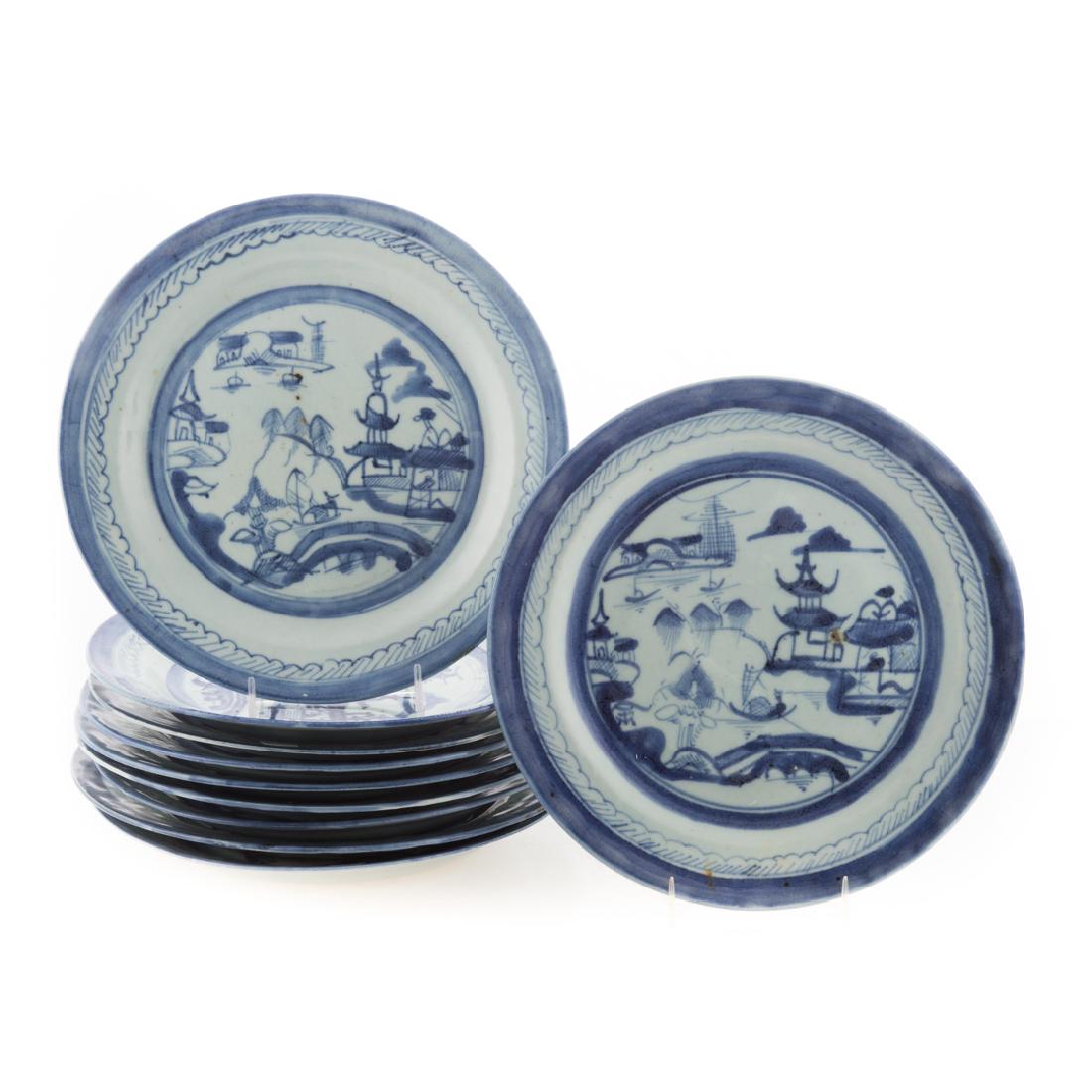 10 Chinese Export Canton dinner plates (1 of 3)