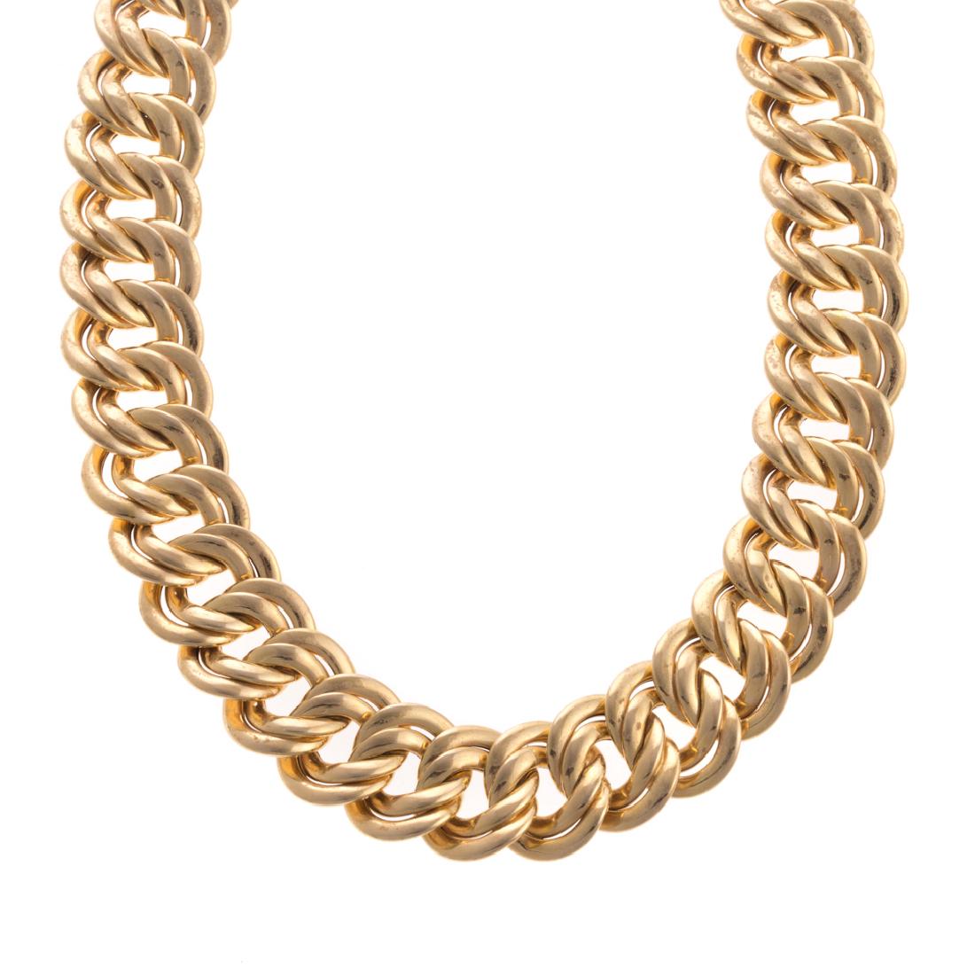 A Lady's Oval Link Chain Necklace in 14K Gold (1 of 3)