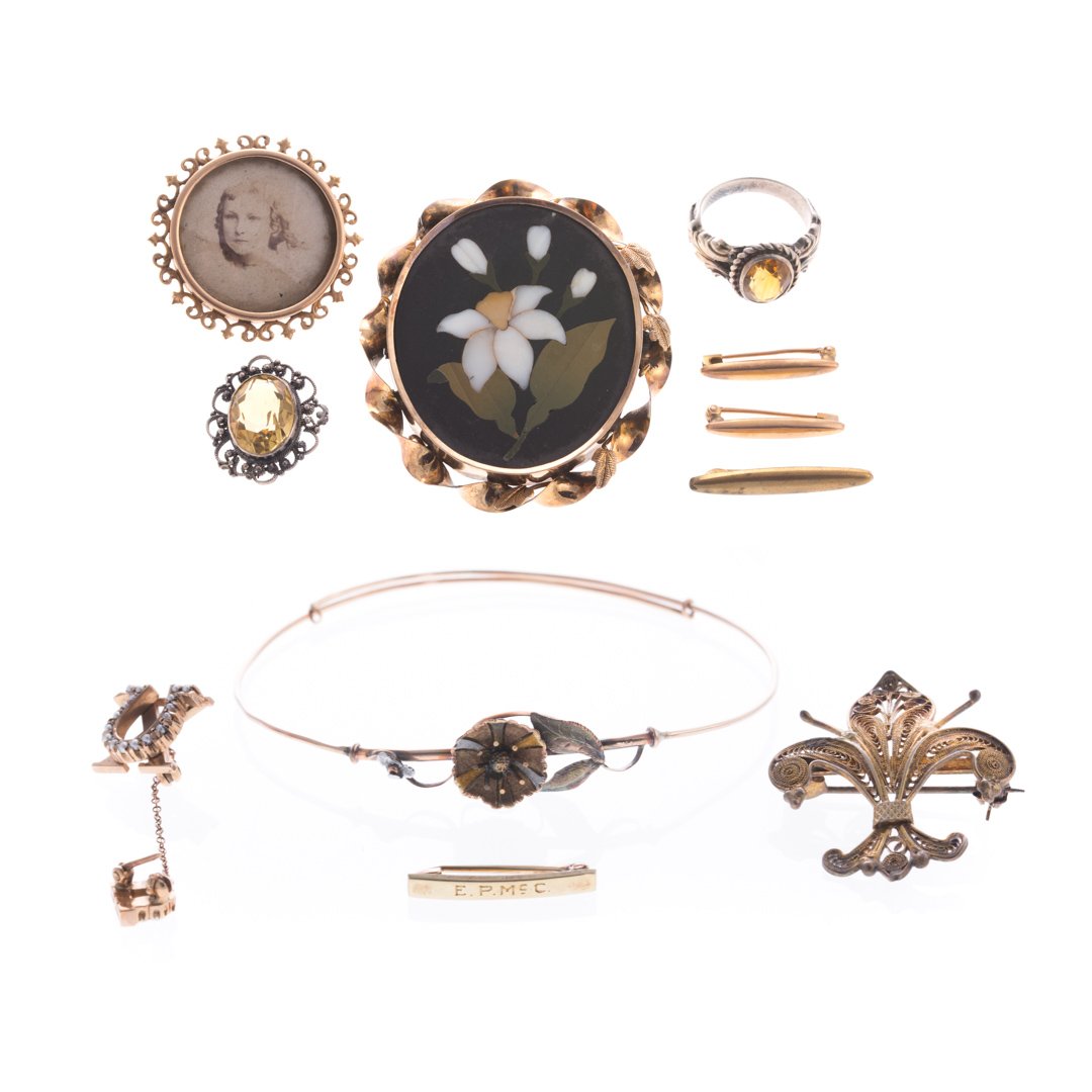 A Collection of Miscellaneous Jewelry (1 of 9)