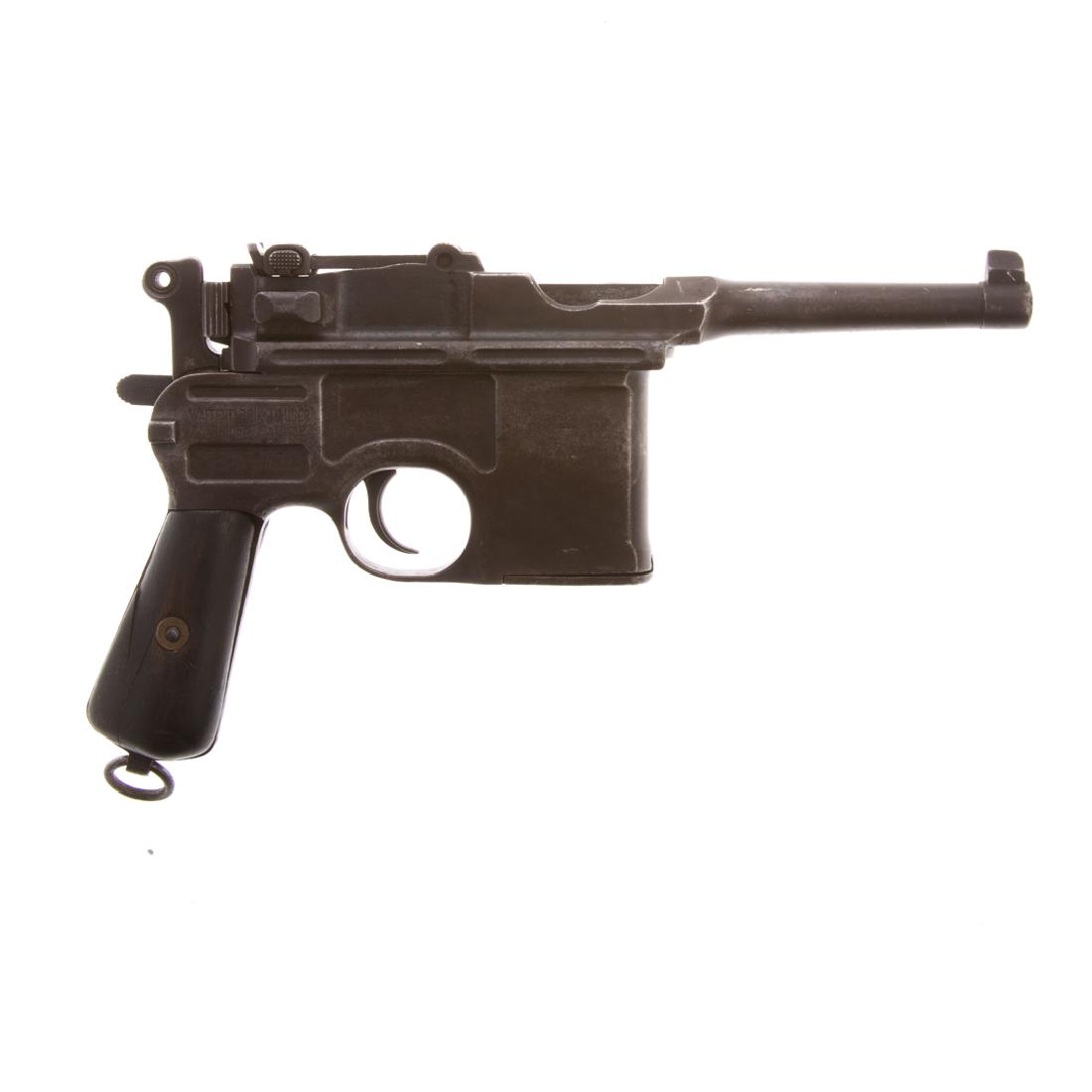 Mauser WWI pistol Broom Handle: With Holster