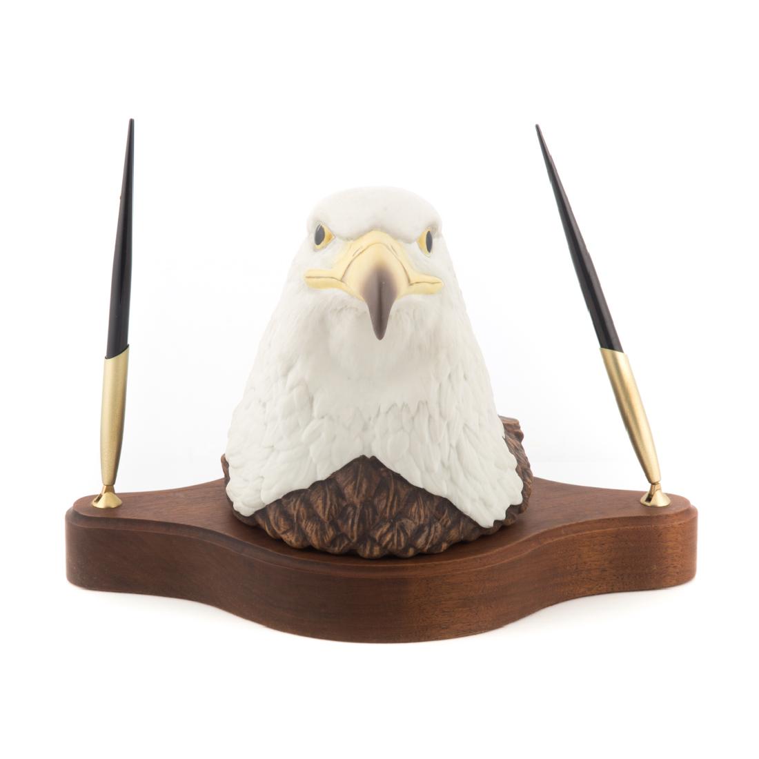 Boehm bisque Bald Eagle Head pen stand (1 of 3)