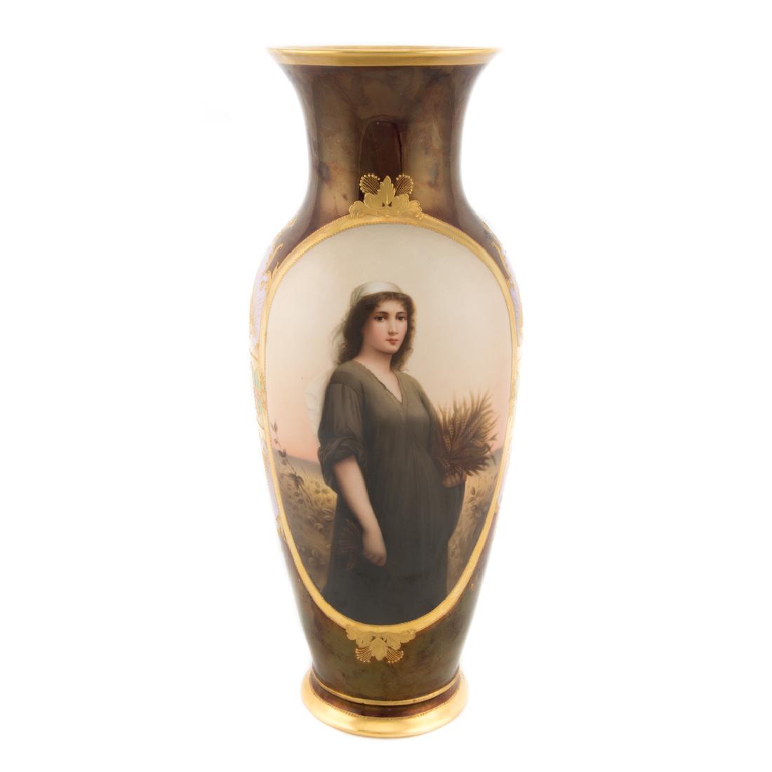 Vienna porcelain Ruth vase (1 of 5)