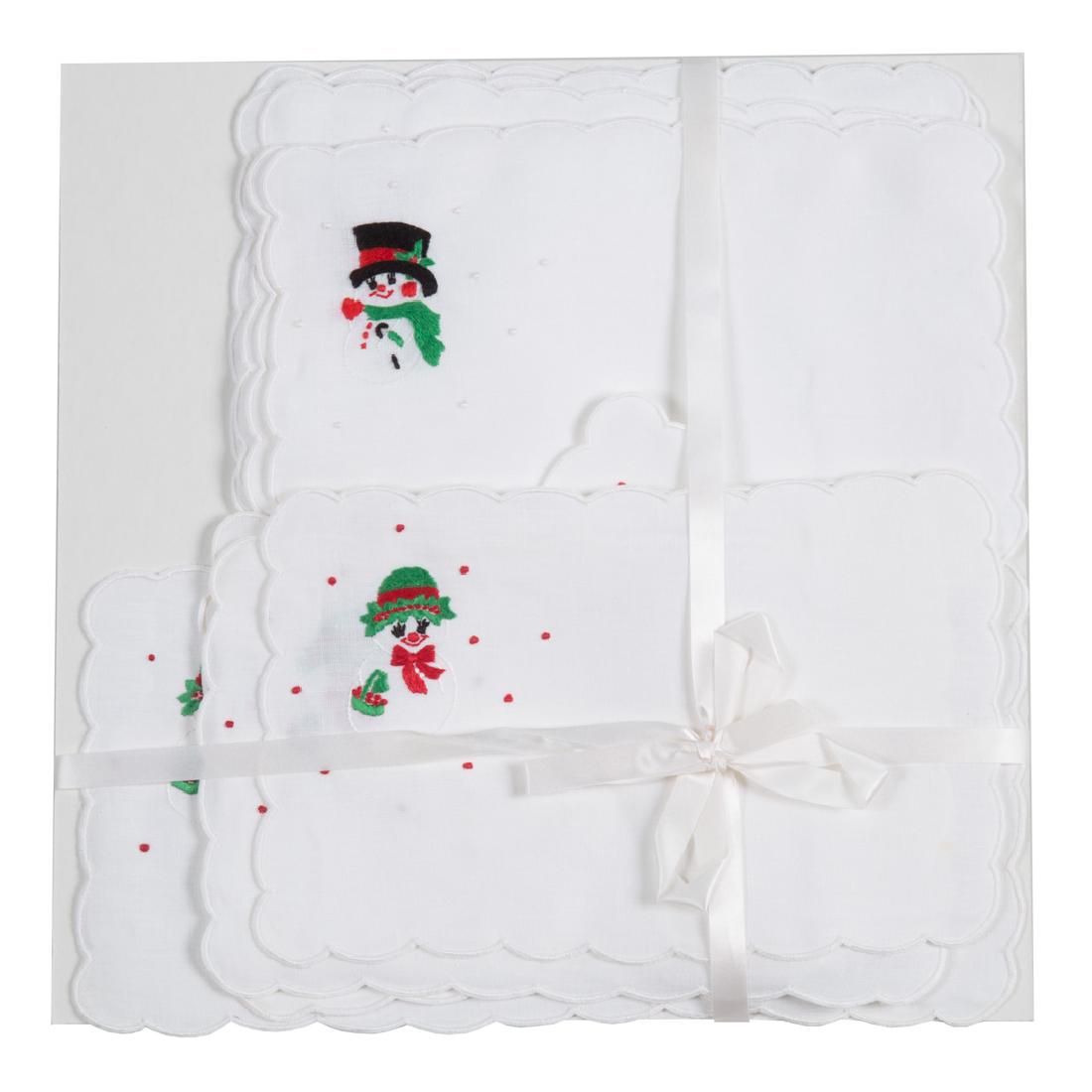 Leron Christmas table linens (1 of 3)