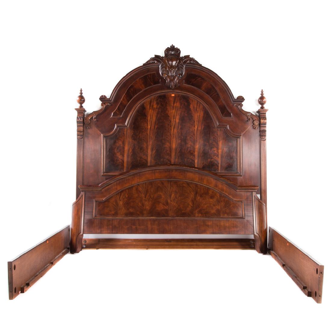 Henredon mahogany kingsize bed
