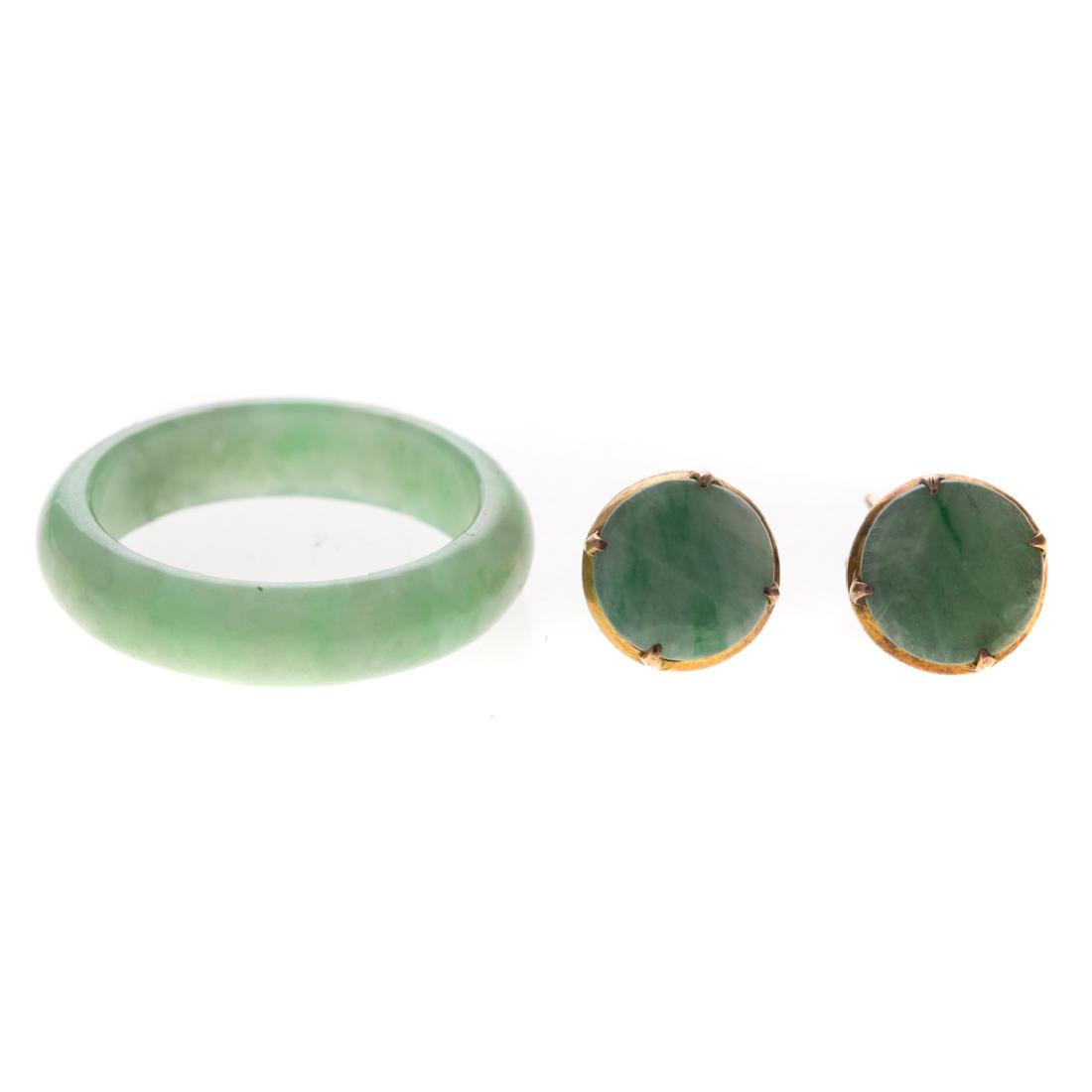 A Lady's Jade Ring & Jade Earrings in 14K (1 of 3)