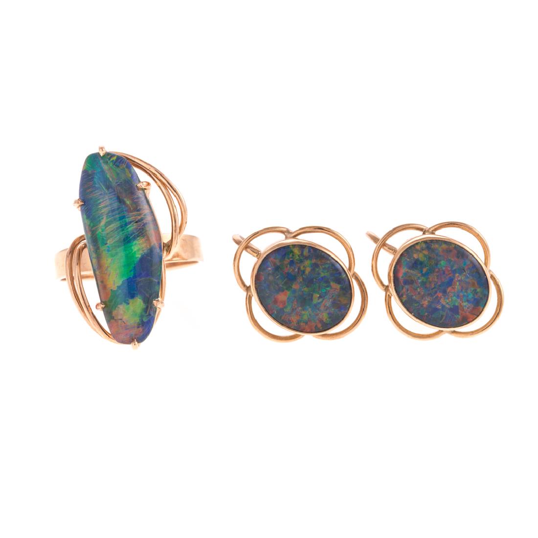 A Lady's Opal Ring & Matching Earrings in 9K (1 of 4)