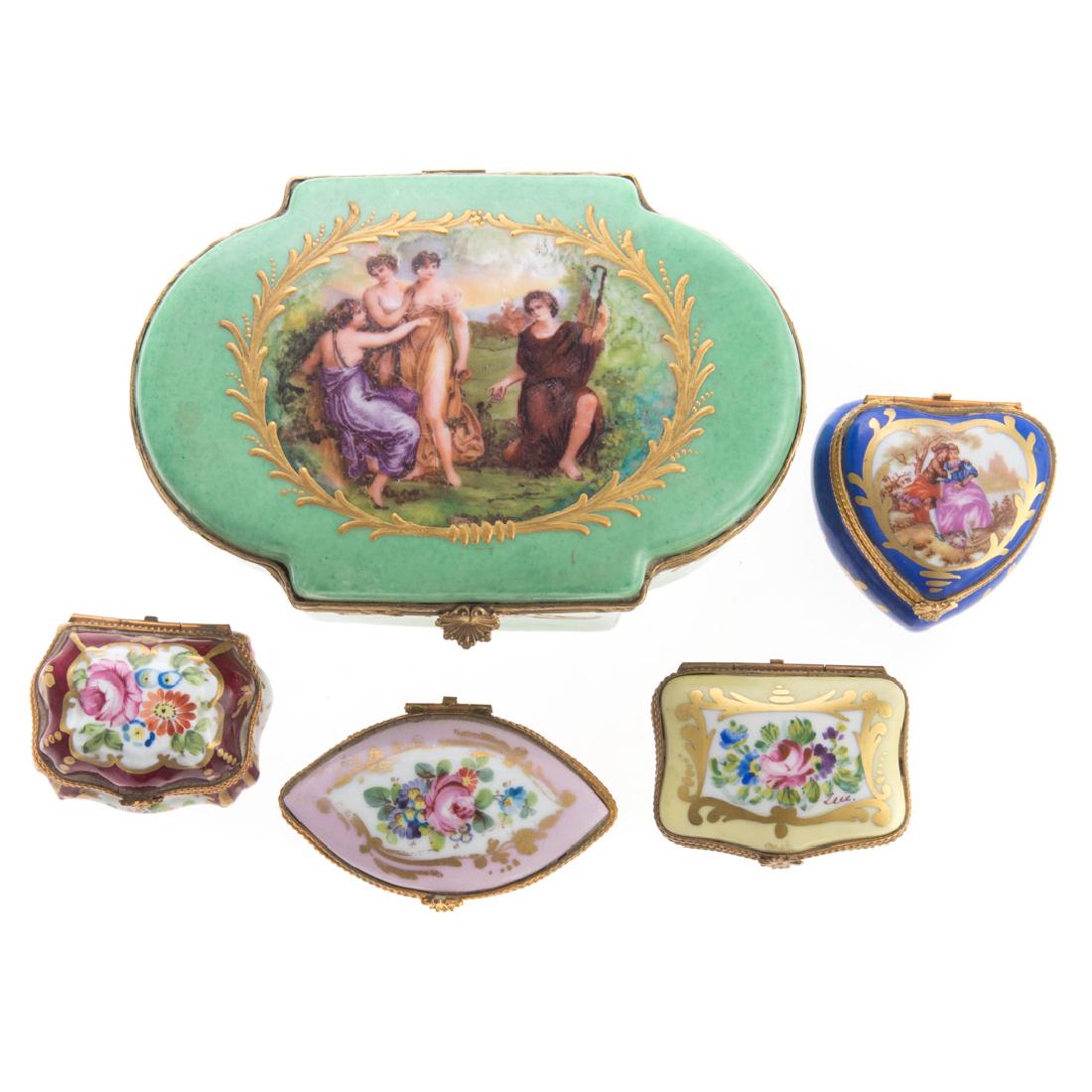 Five French porcelain vanity boxes (1 of 5)