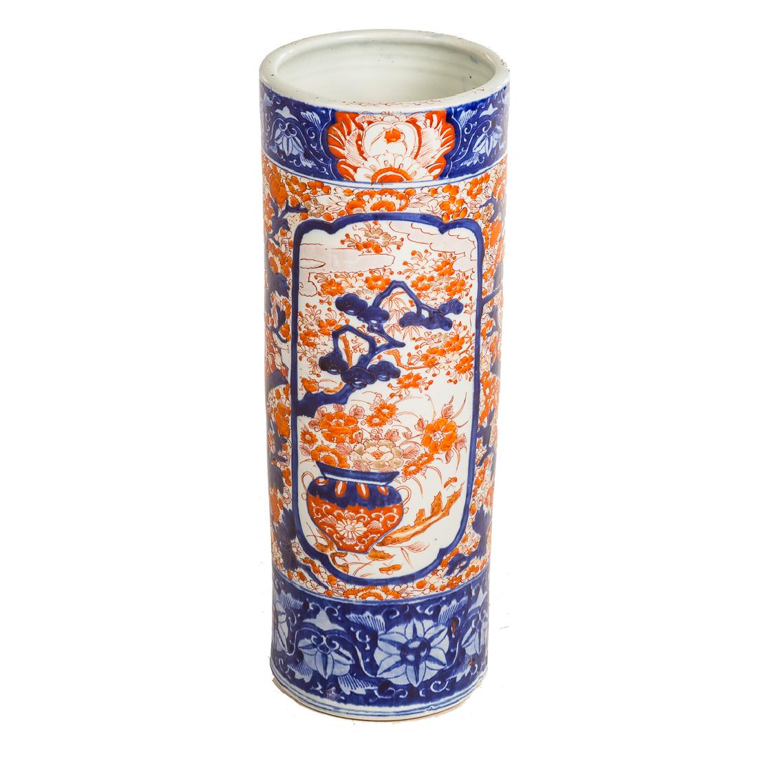 Japanese Imari porcelain umbrella holder (1 of 5)