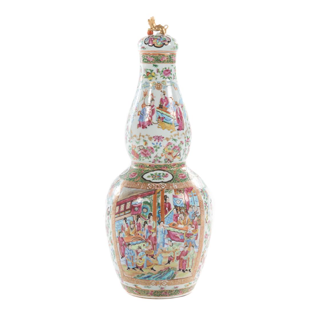 Chinese Export Rose Mandarin double gourd vase (1 of 7)