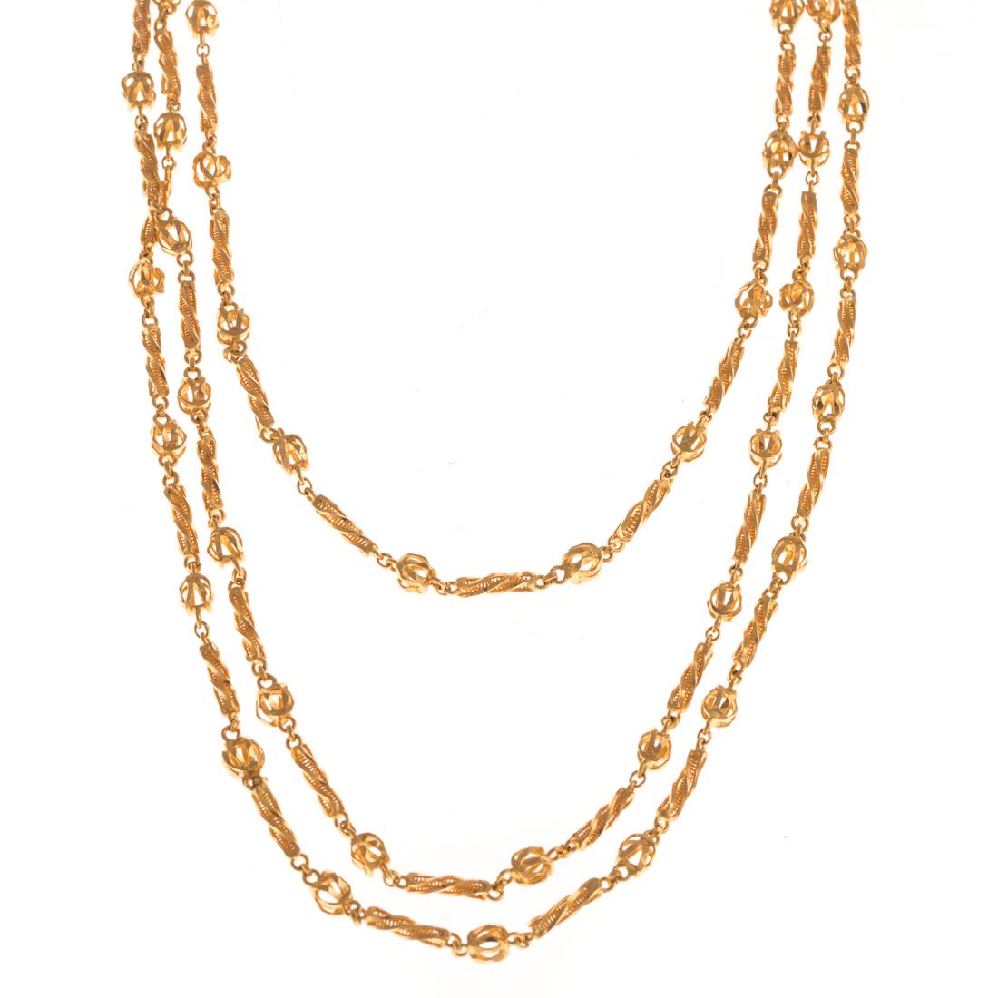 A Lady's Long 22K Indian Link Necklace (1 of 3)