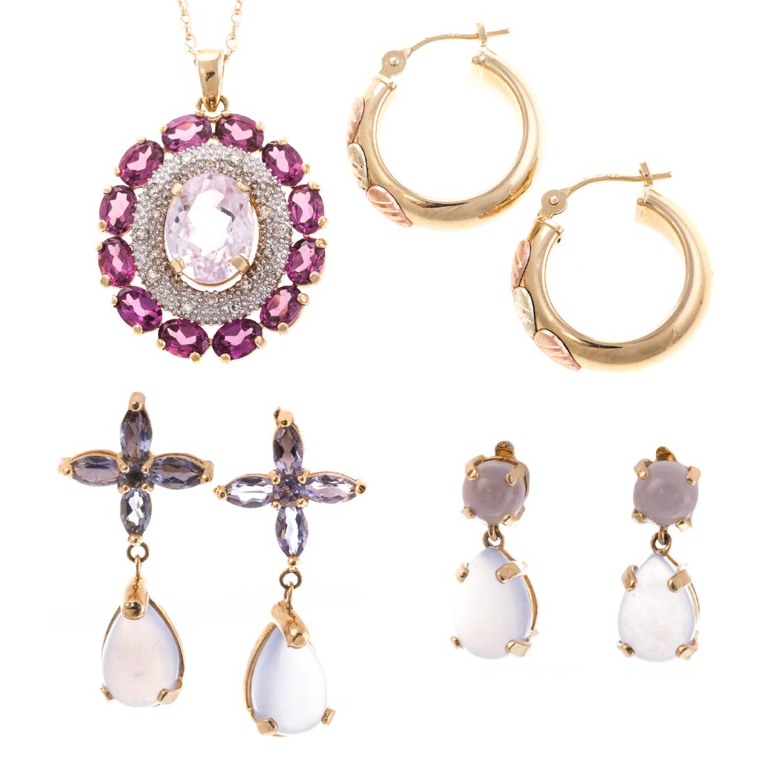 A Lady's Collection of Jewelry in 14K Gold (1 of 5)