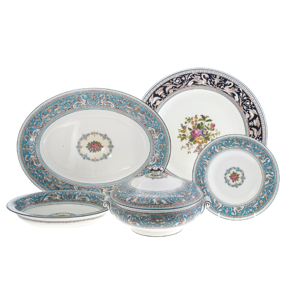 Wedgwood Turquoise Florentine china dinner service (1 of 6)