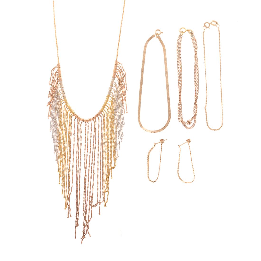 A Collection of Gold Chain Jewelry (1 of 6)