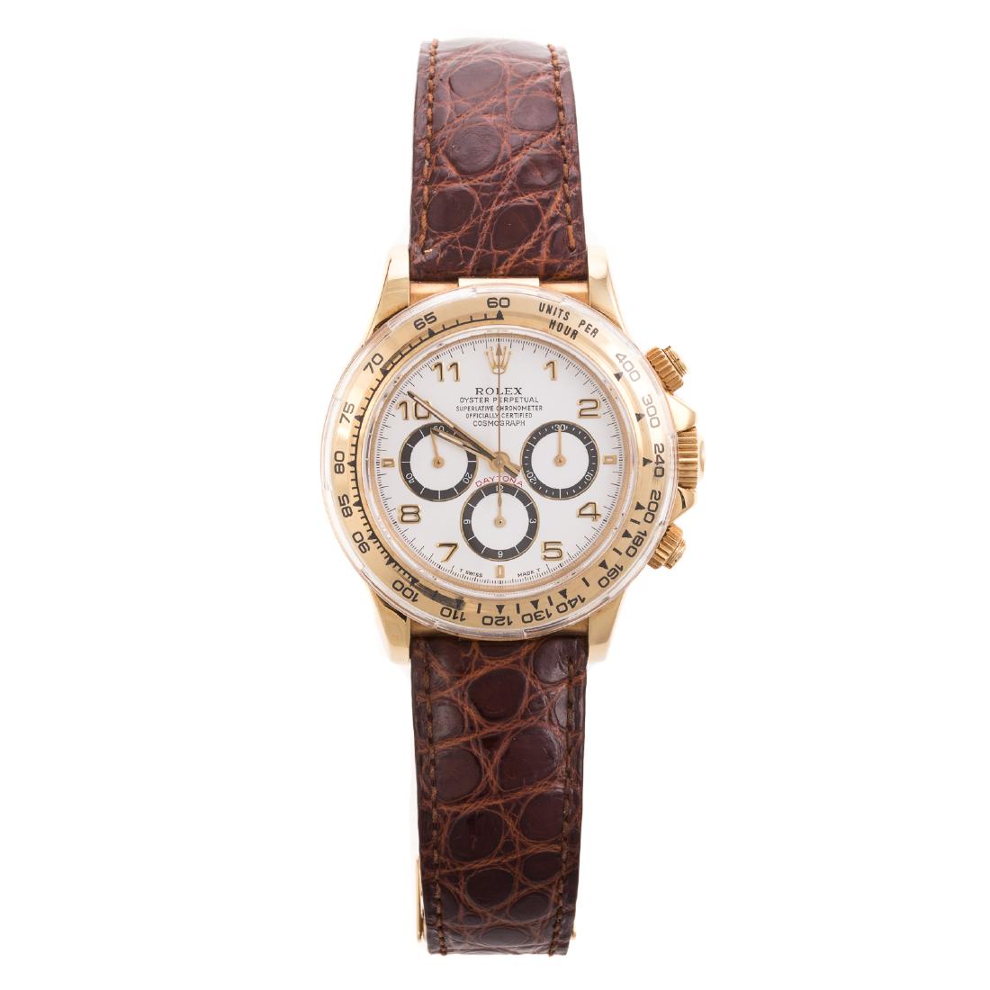 A Gentlemen's Rolex Daytona in 18K Gold (1 of 11)