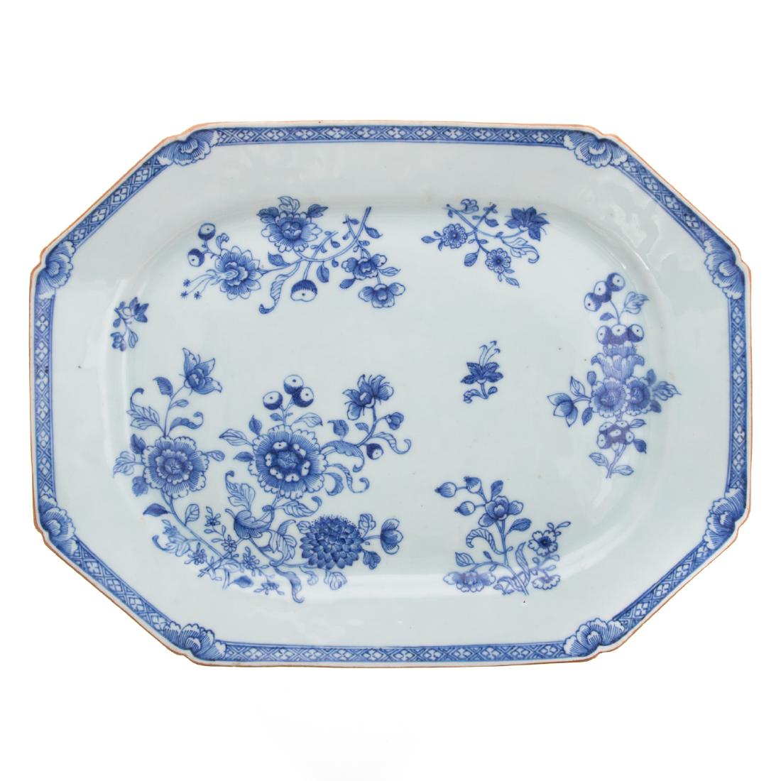 Chinese Export blue and white platter (1 of 3)