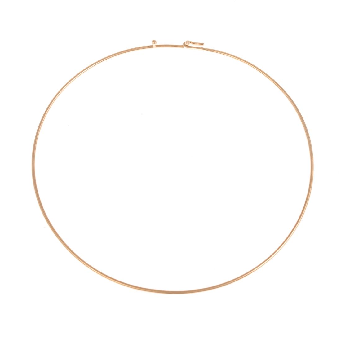 A Ladies 14K Gold Simple Collar Necklace (1 of 3)