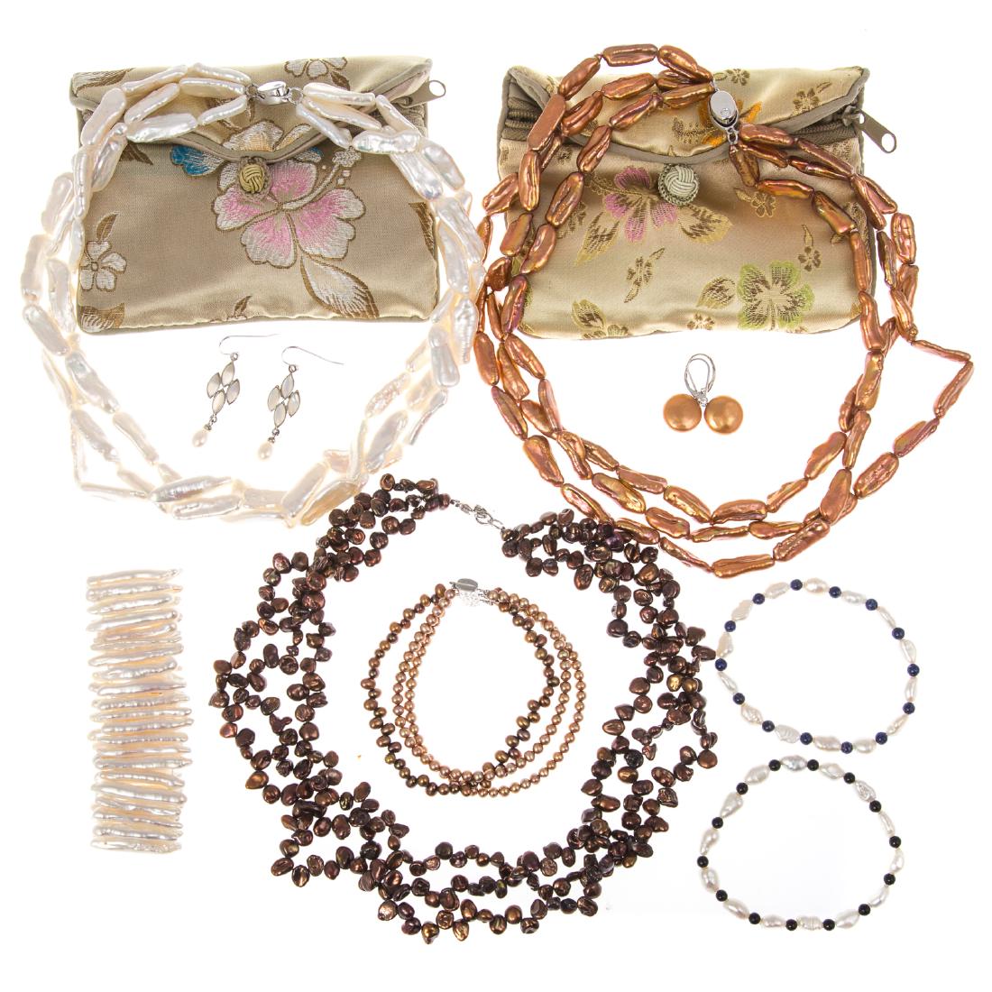 A Collection of Ladies Honora Pearls (1 of 4)