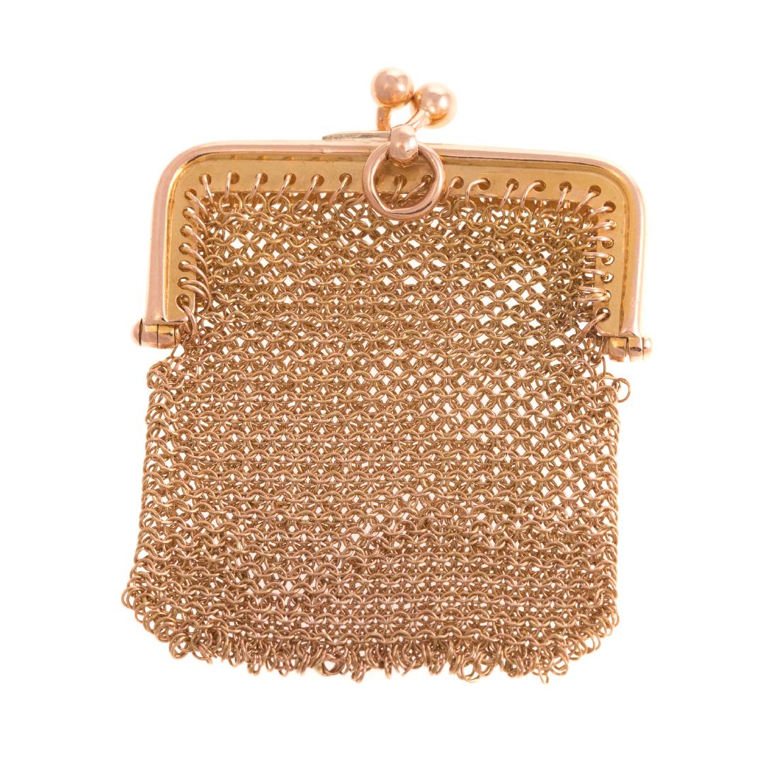 A Ladies 14K Mesh Coin Purse