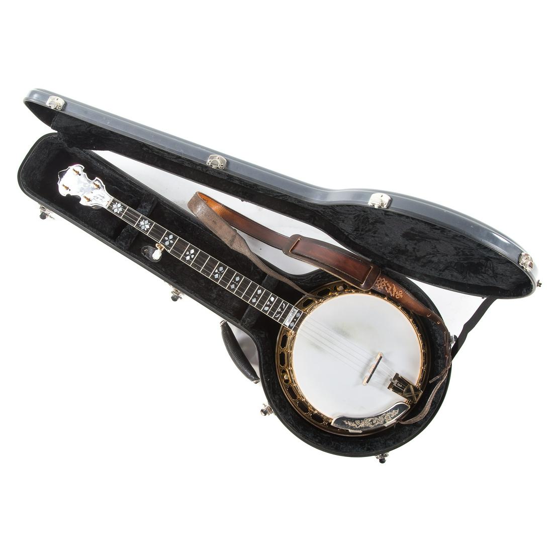 Gibson Mastertone Earl Scruggs 5 String Banjo: Flint Hill Special, mother of pearl inlay, tiger maple and rosewood, gold toned engraved surround