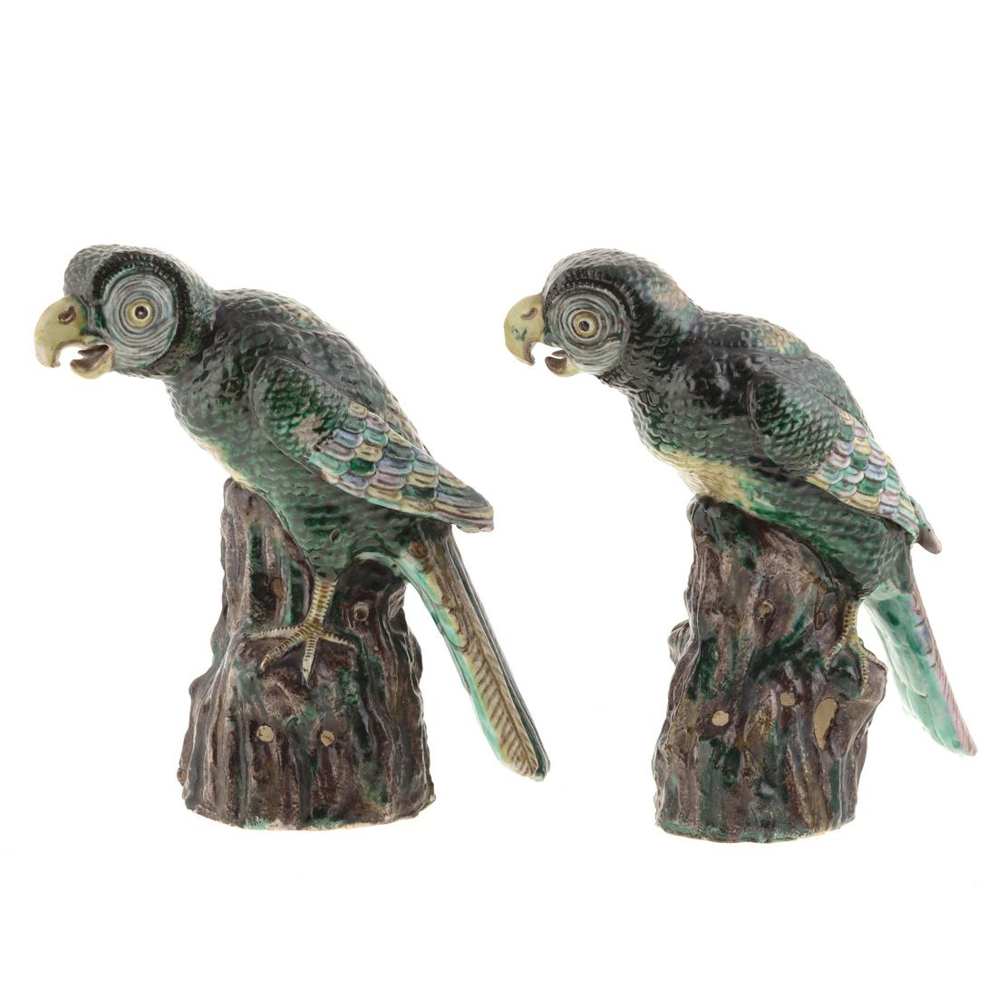 Pair Chinese Export Porcelain Parrots (1 of 7)