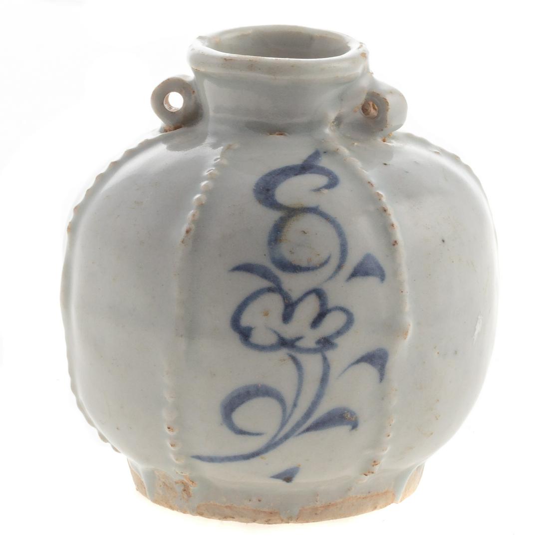 Asian Archaic Chinese Yuan Dynasty Paneled Vase (1 of 8)