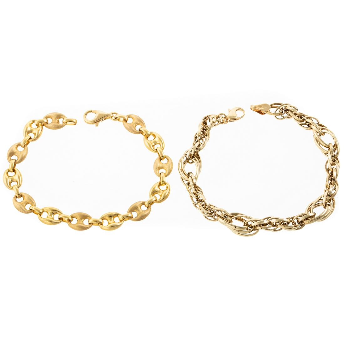 A Pair of Link Bracelets in 14K (1 of 5)