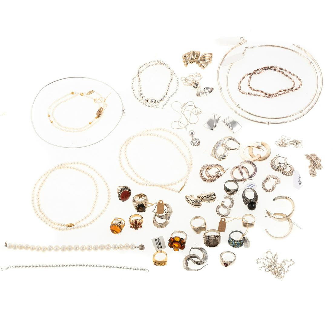 A Bag of Sterling Rings & Earrings (1 of 8)