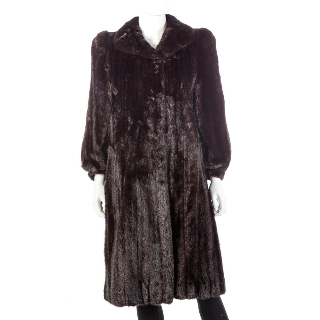 Adolfo International Brown Mink Coat: .