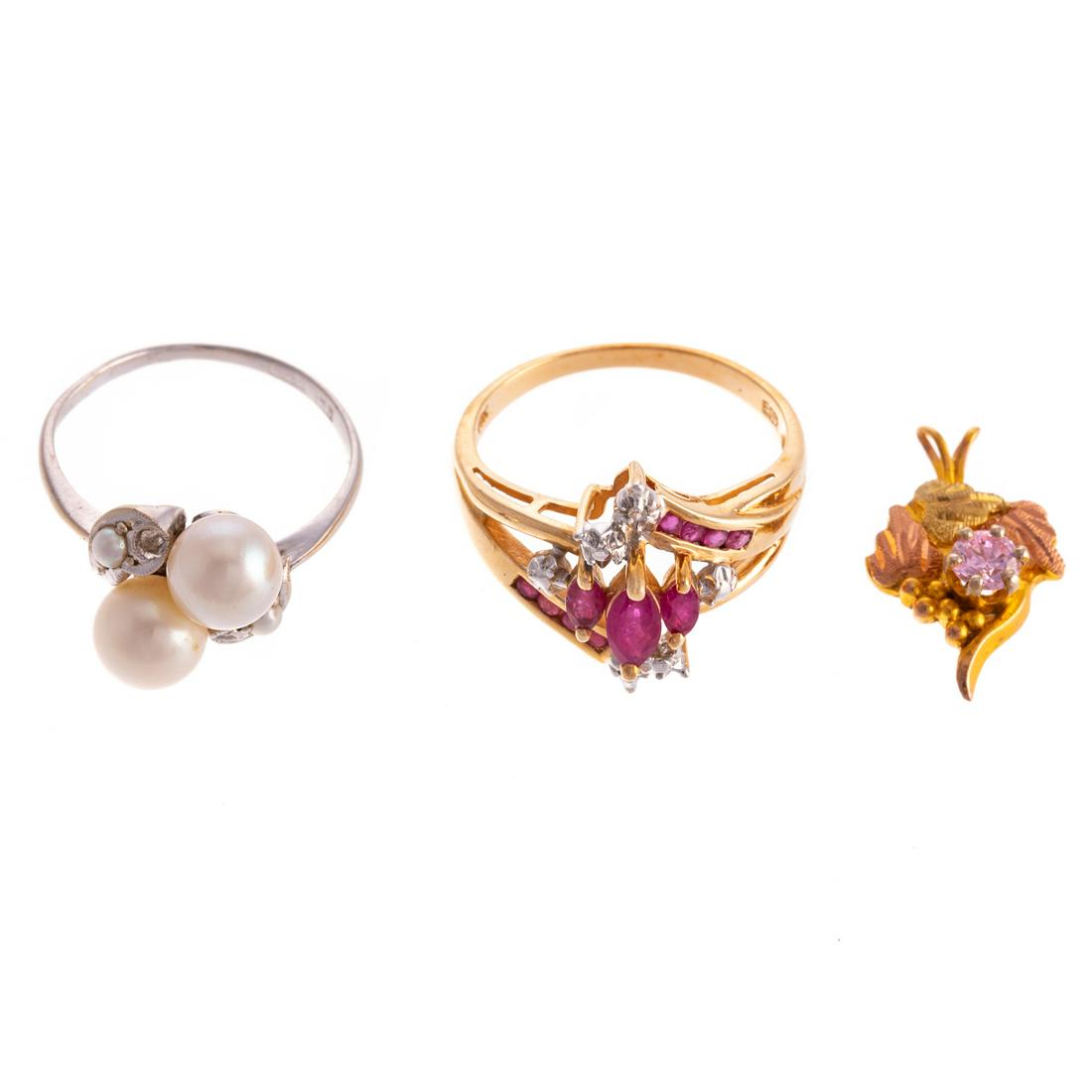 A Pair of Gemstone Rings & Pendant in Gold (1 of 8)