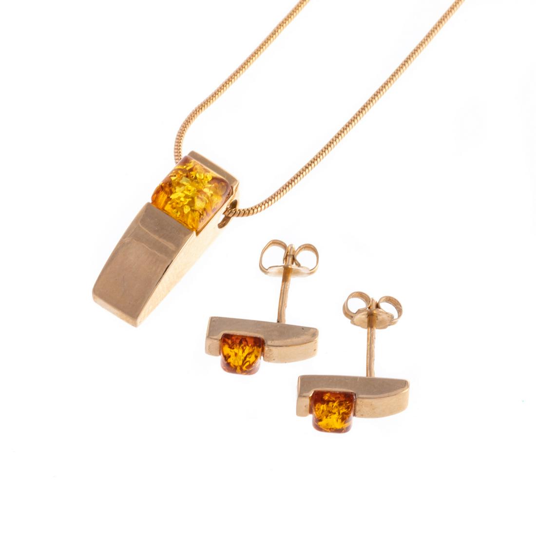 An Amber Pendant & Matching Earrings in 14K (1 of 6)