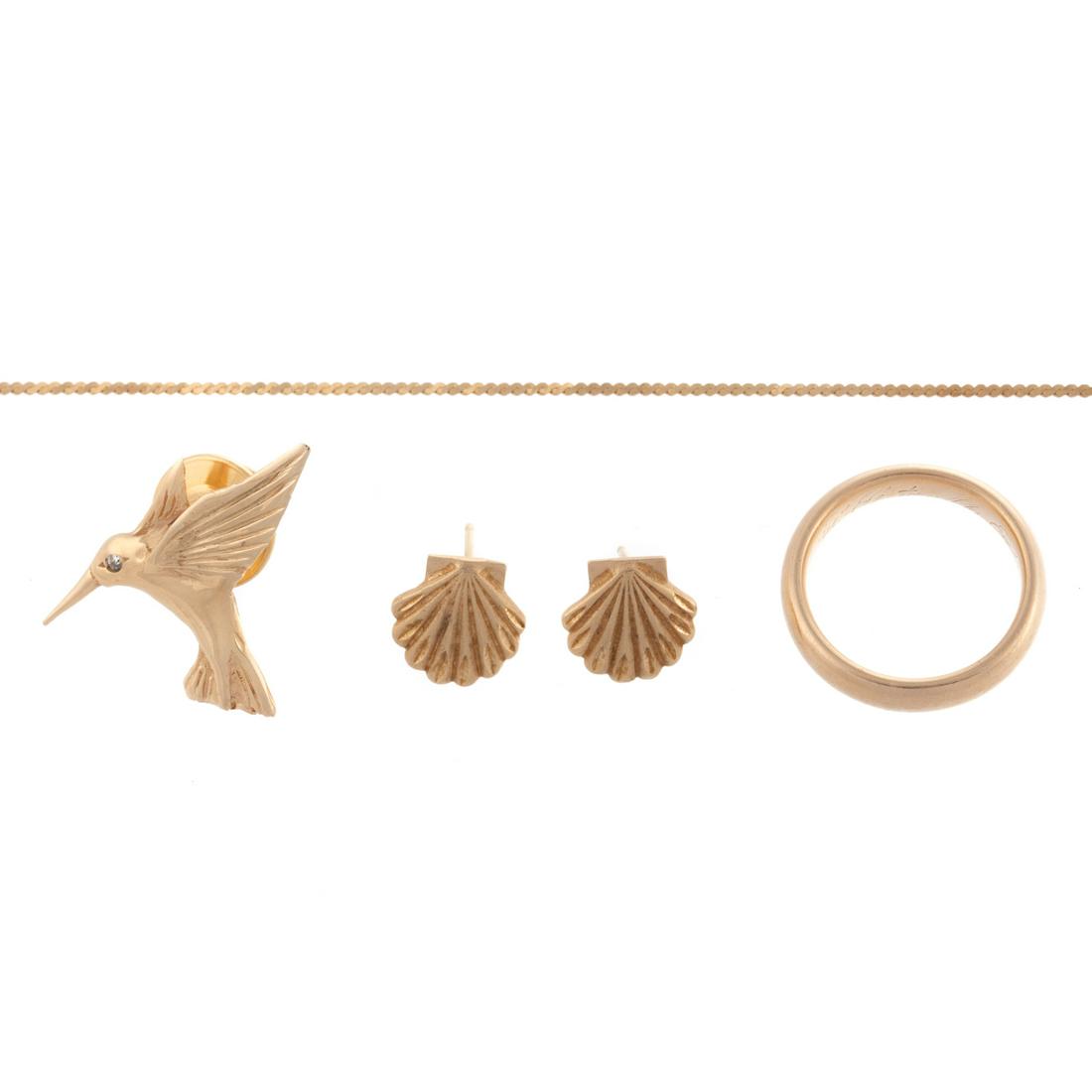 A Collection of Jewelry in 18K & 14K: 1) 18K yellow gold serpentine link bracelet, spring ring clasp, 8 in. L, 2) 14K yellow gold antique wedding band engraved with initials and date "5-17-13," sz. 5.5, 3) 14K yellow gold bird pin with di