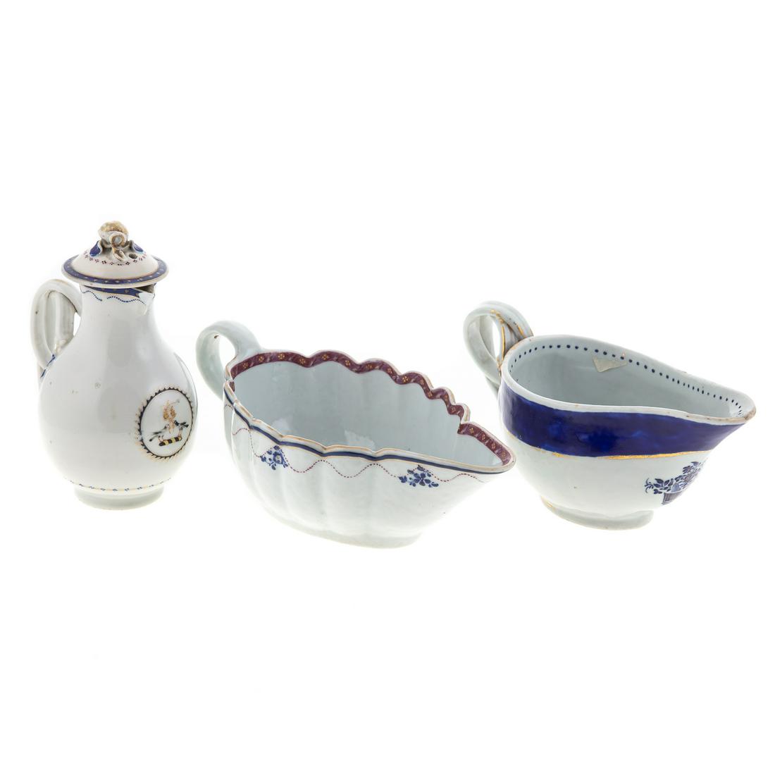 Two Chinese Export Sauce Boats & Cream Jug (1 of 9)