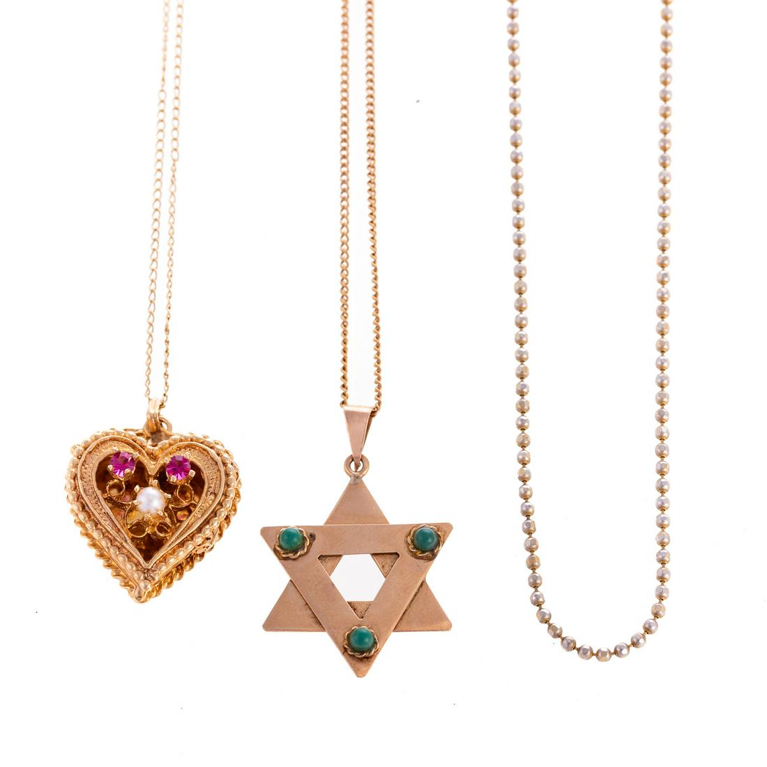 A Heart Locket, Star Pendant & Chain in 14K (1 of 8)