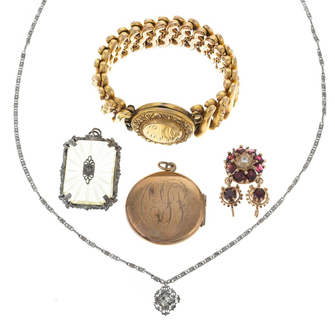 An Assortment of Vintage Gold & Gilt Jewelry (1 of 8)