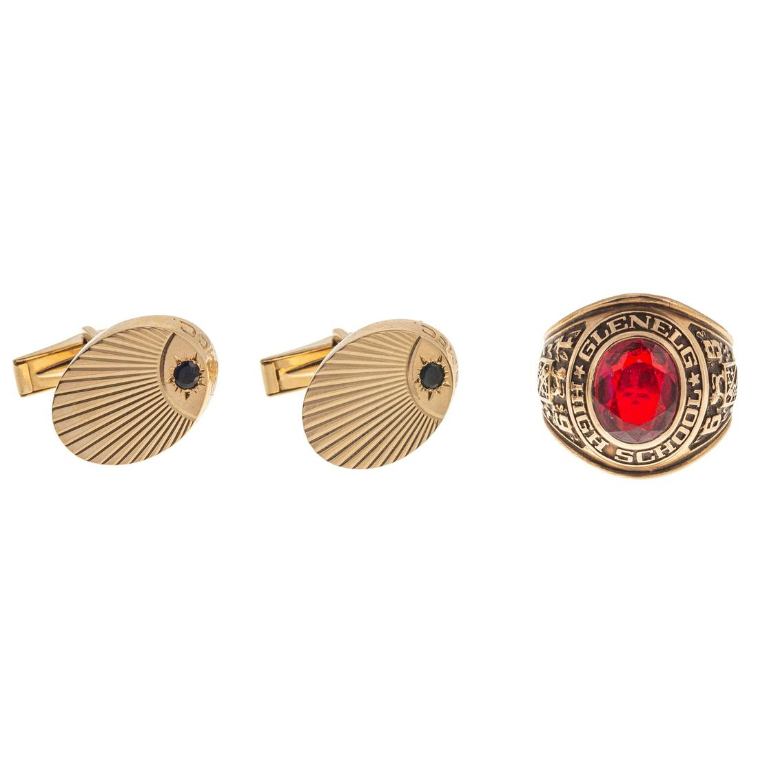 A Pair of Cufflinks & Class Ring in Gold (1 of 9)