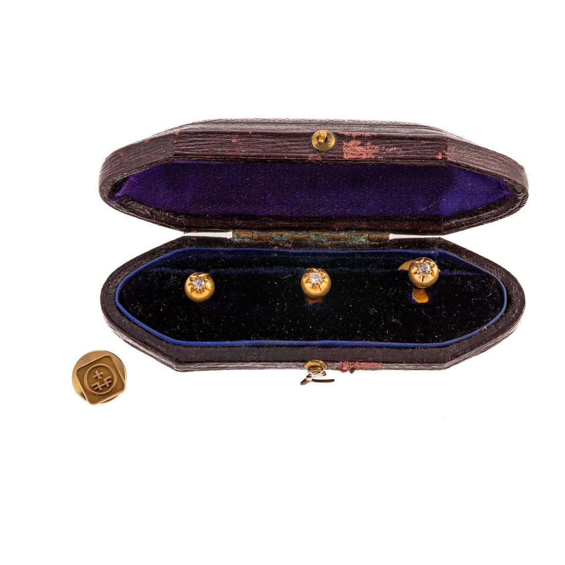 A Set of Antique 18K Diamond Shirt Studs & Pin (1 of 4)