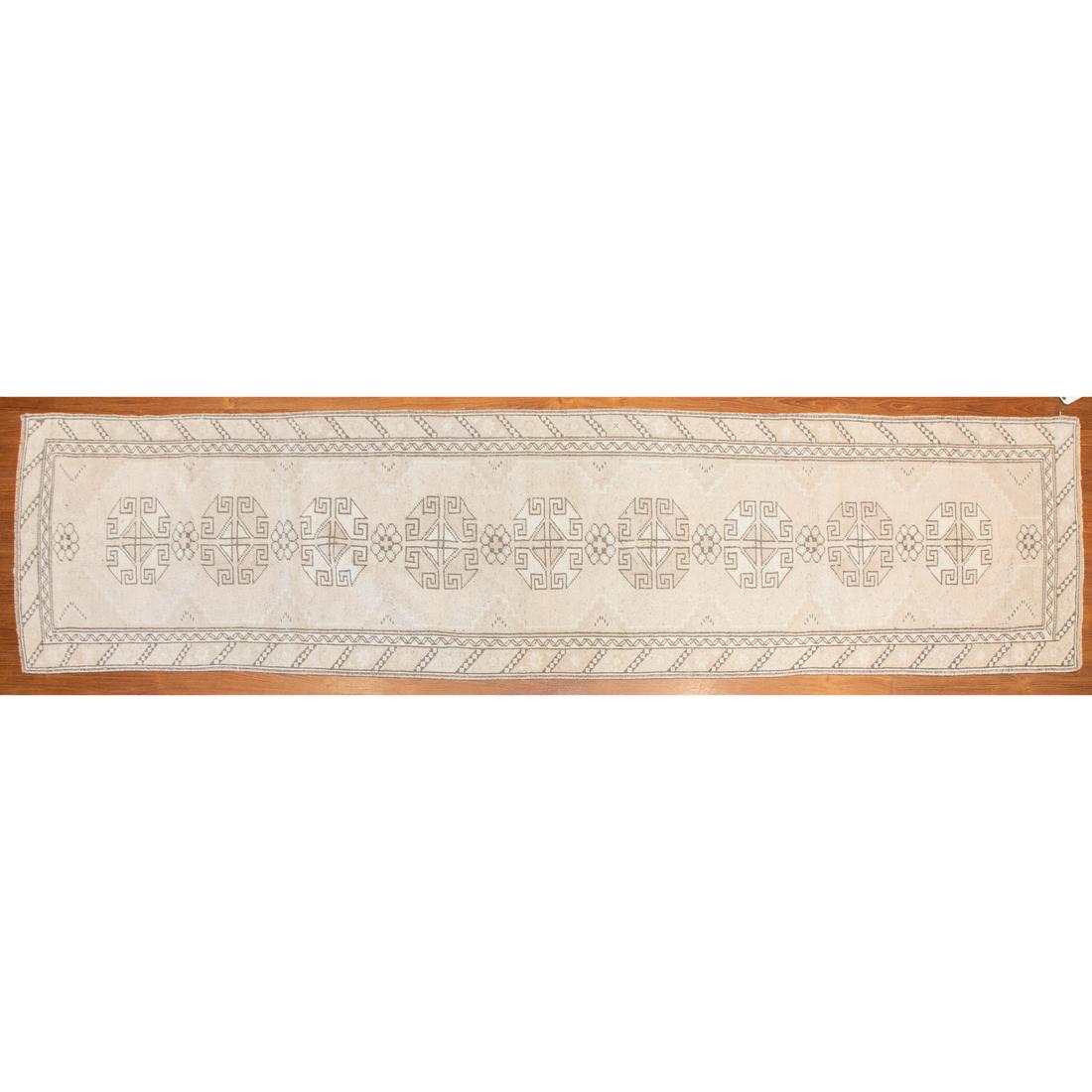 Oushak Runner, Turkey, 2.7 x 11.5 (1 of 4)