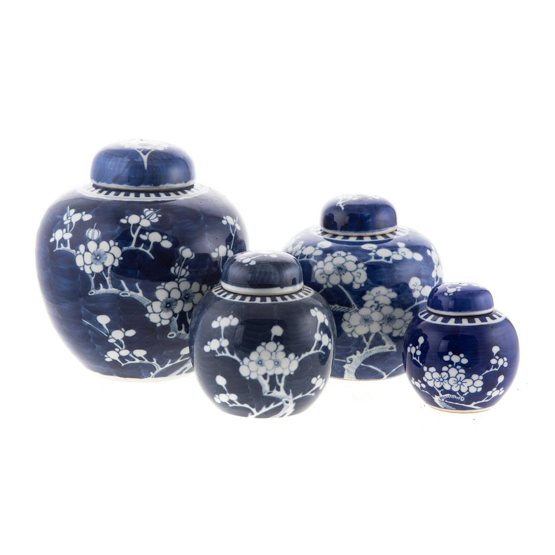 Four Graduated Chinese Export Hawthorne Ginger Jars (1 of 8)