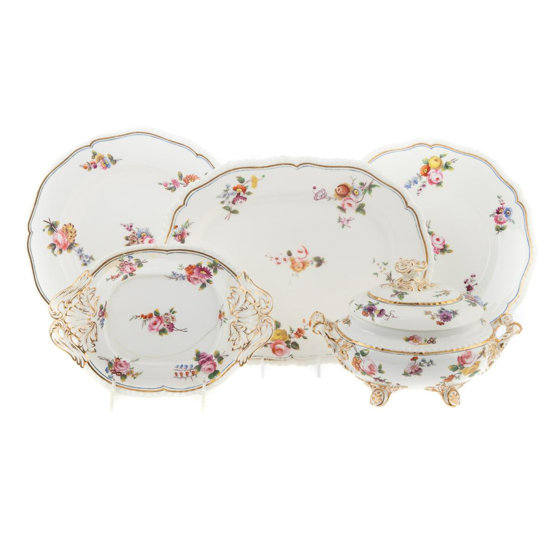 English China Partial Dinner Service: Circa 1820-30; probably Davenport, scalloped edge with polychrome floral spray decoration, approx. 56 pieces; 23 dinner plates, eight lunch plates, nine soup plates, two covered vegetable dishes, two 